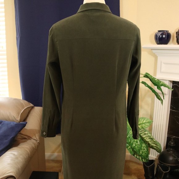 Button Down Dress - Picture 2 of 3